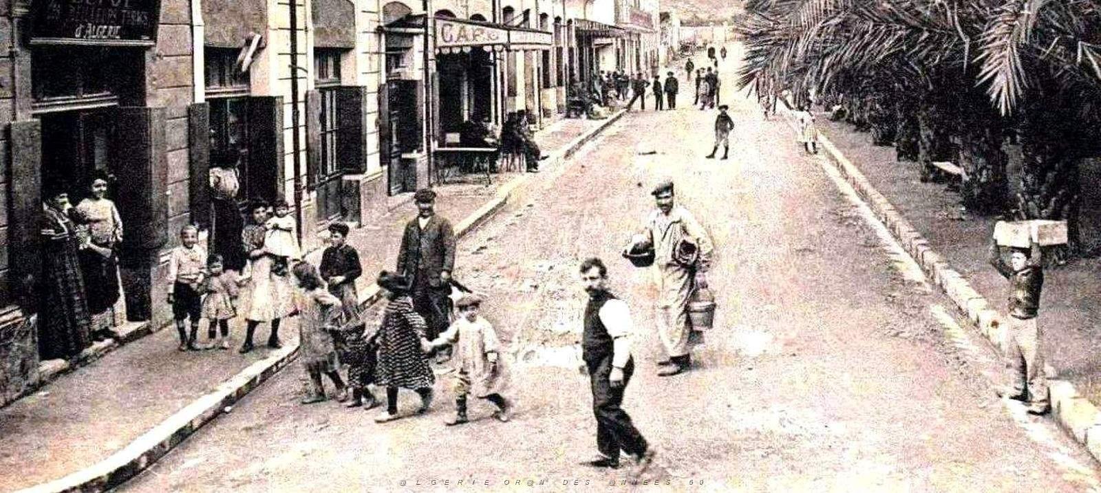 1975- Arzew - Place d'Isly2 - 1908.jpg